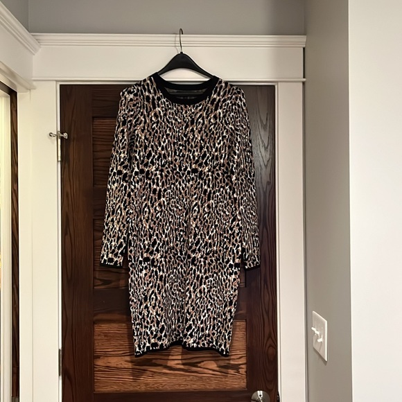 Banana Republic sweater dress size small, leopard print - Picture 5 of 5